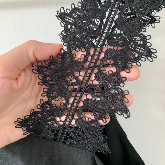 CAMI NYC | 100% Silk Camisole black lined - Picture 3 of 11